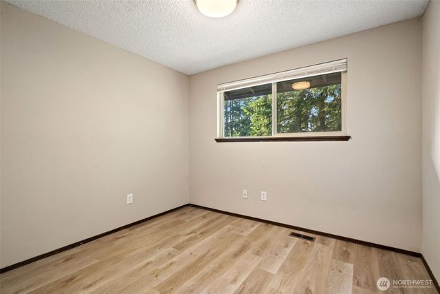 8785 SE Sedgwick Road, Port Orchard, WA 98366