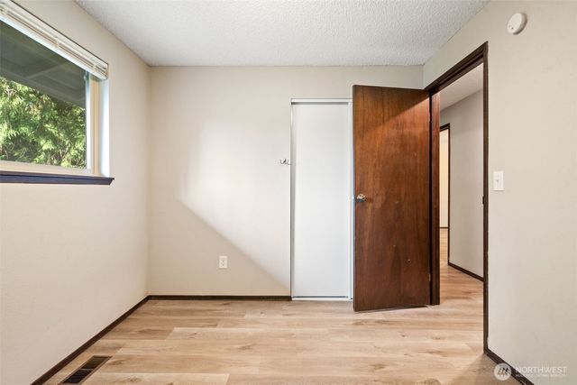 8785 SE Sedgwick Road, Port Orchard, WA 98366