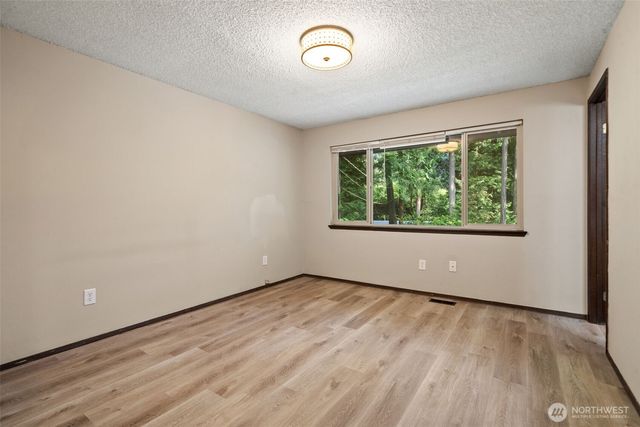 8785 SE Sedgwick Road, Port Orchard, WA 98366