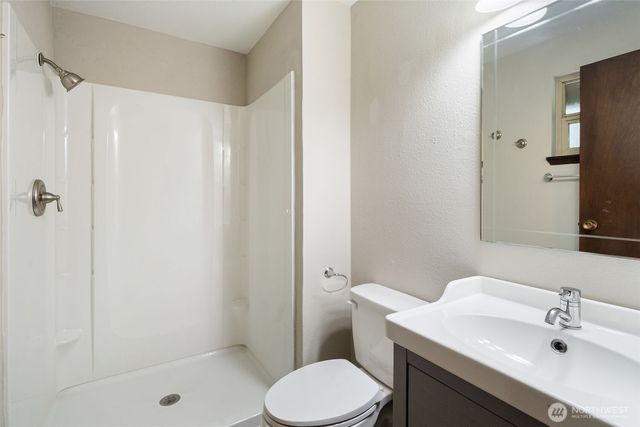 8785 SE Sedgwick Road, Port Orchard, WA 98366