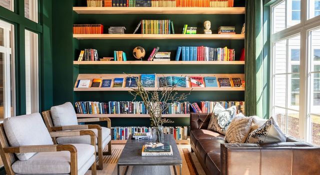 333 Unquowa Road 321, Fairfield, CT 06824