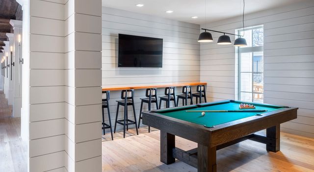 333 Unquowa Road 321, Fairfield, CT 06824