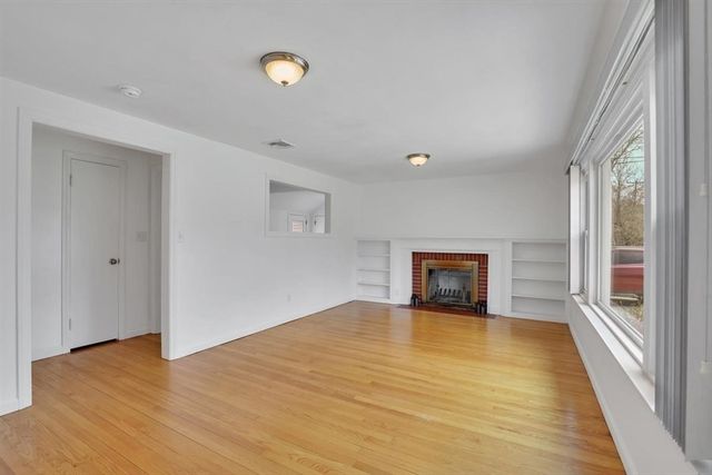2401 Wilbraham Rd, Springfield, MA 01129