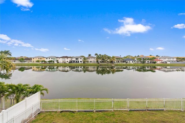 8968 NW 180th Ter, Hialeah, FL 33018