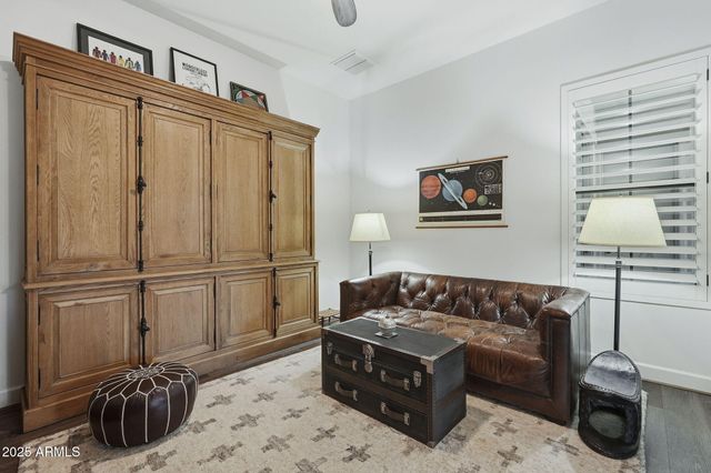 2480 E HAYMORE Street, Gilbert, AZ 85298