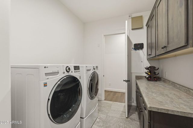 2480 E HAYMORE Street, Gilbert, AZ 85298