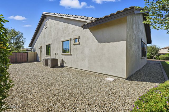 2480 E HAYMORE Street, Gilbert, AZ 85298