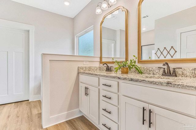 7612 Dewey Jernigan Rd, Pace, FL 32571