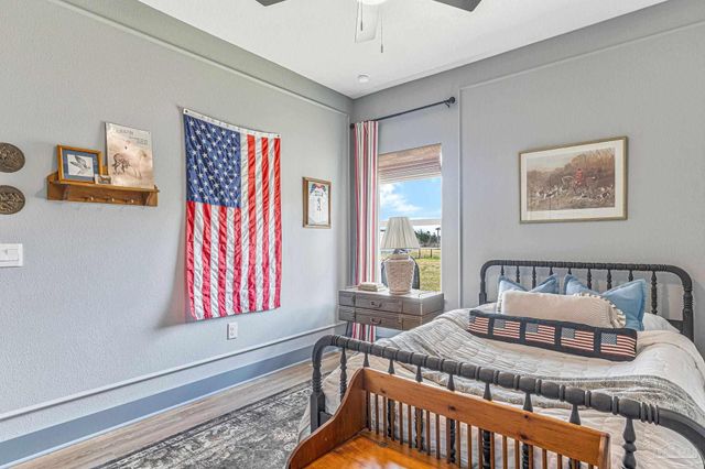 7612 Dewey Jernigan Rd, Pace, FL 32571