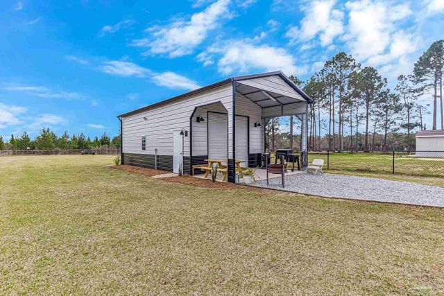 7612 Dewey Jernigan Rd, Pace, FL 32571