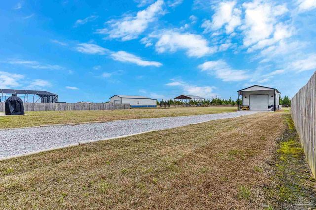 7612 Dewey Jernigan Rd, Pace, FL 32571