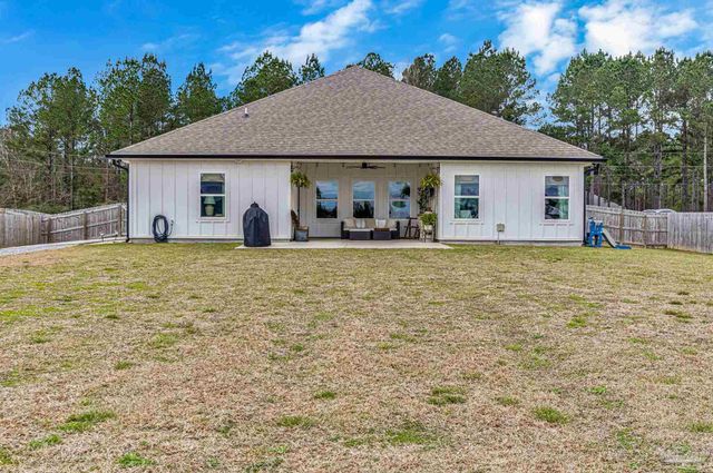 7612 Dewey Jernigan Rd, Pace, FL 32571