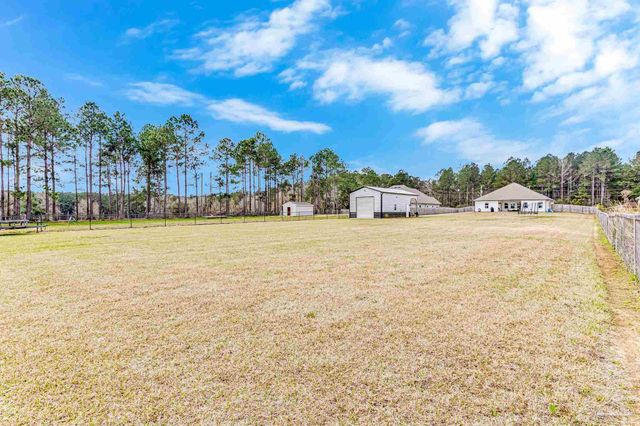 7612 Dewey Jernigan Rd, Pace, FL 32571