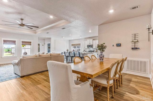 7612 Dewey Jernigan Rd, Pace, FL 32571