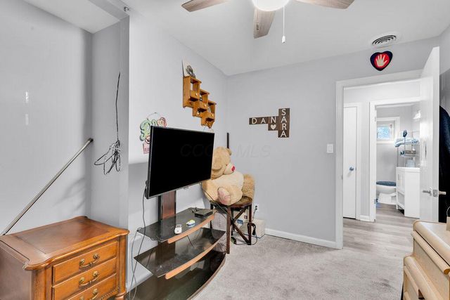 4370 Maplegrove Drive, Grove City, OH 43123