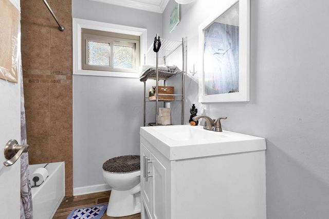 4370 Maplegrove Drive, Grove City, OH 43123