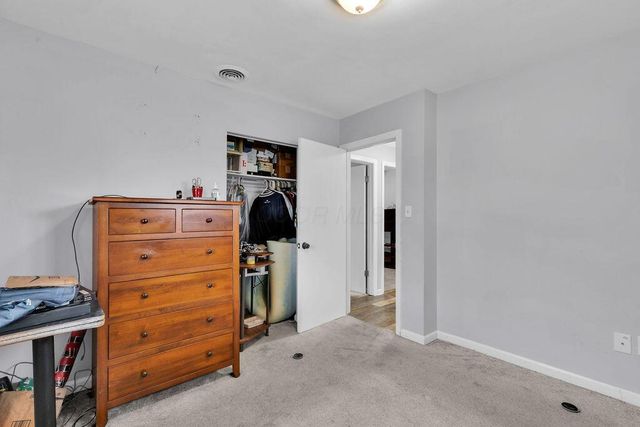 4370 Maplegrove Drive, Grove City, OH 43123