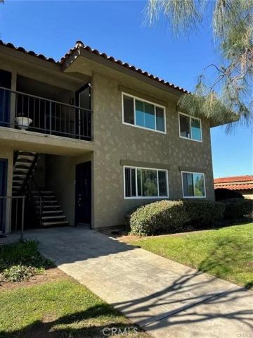 1586 Border, Corona, CA 92882