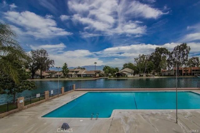 1586 Border, Corona, CA 92882