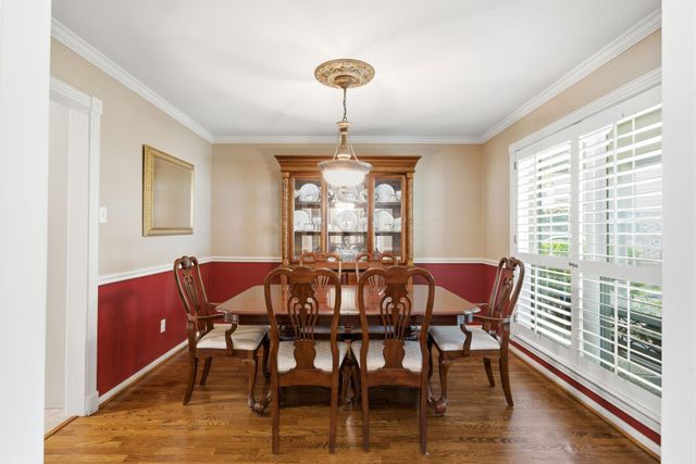 8307 Creekstone Circle, Houston, TX 77055