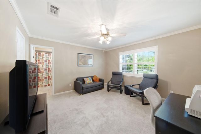 8307 Creekstone Circle, Houston, TX 77055