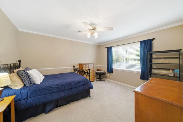 8307 Creekstone Circle, Houston, TX 77055