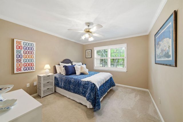 8307 Creekstone Circle, Houston, TX 77055