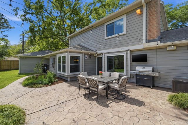 8307 Creekstone Circle, Houston, TX 77055