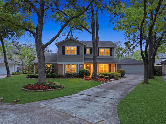 8307 Creekstone Circle, Houston, TX 77055