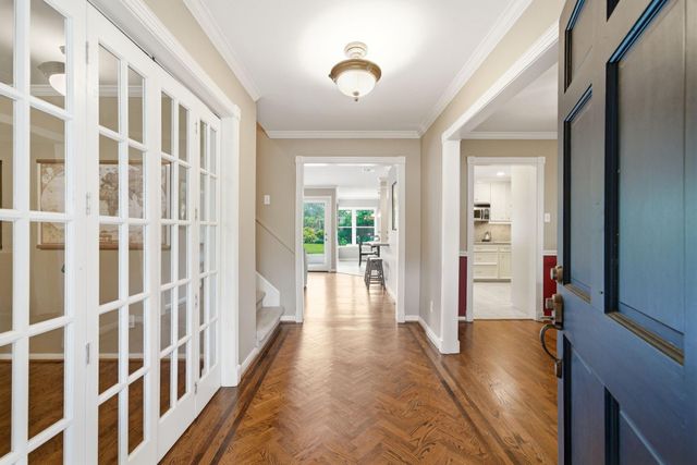 8307 Creekstone Circle, Houston, TX 77055