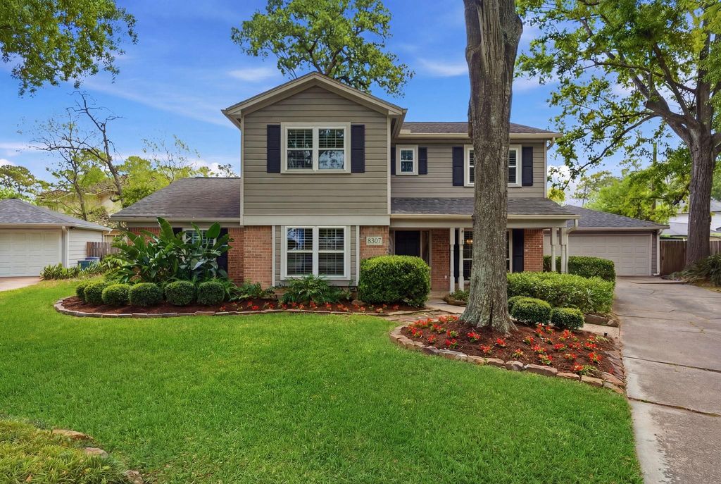 8307 Creekstone Circle, Houston, TX 77055