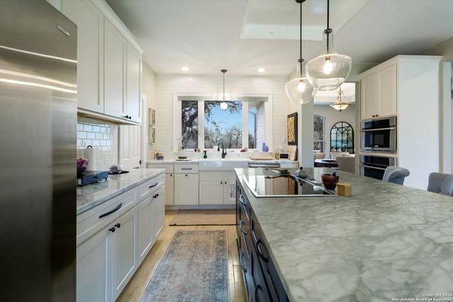 329 Cimarron, Floresville, TX 78114