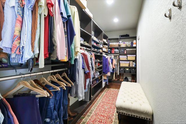 329 Cimarron, Floresville, TX 78114