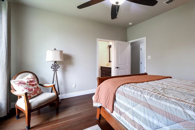 329 Cimarron, Floresville, TX 78114