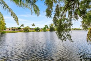 8956 Palm Tree Lane 8956, Pembroke Pines, FL 33024