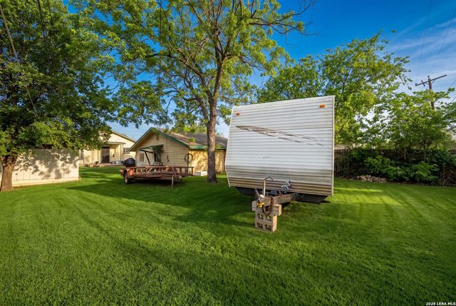 4103 W Salinas St, San Antonio, TX 78207