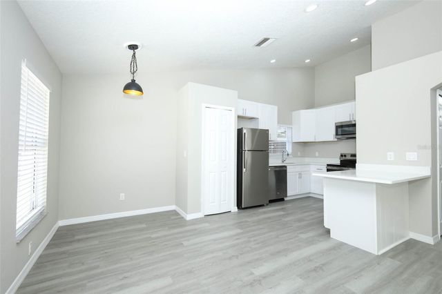 786 LINCOLN PARKWAY, Oviedo, FL 32765