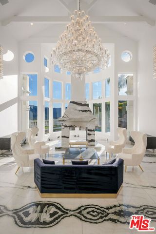 25665 Mulholland Highway, Calabasas, CA 91302