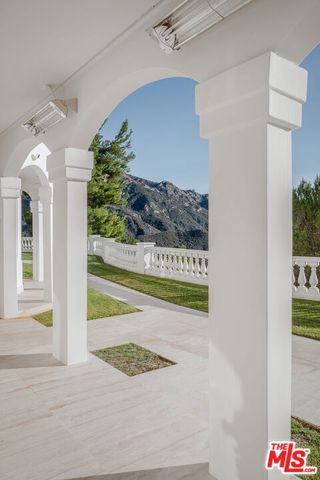 25665 Mulholland Highway, Calabasas, CA 91302