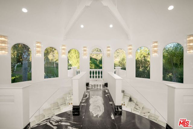 25665 Mulholland Highway, Calabasas, CA 91302