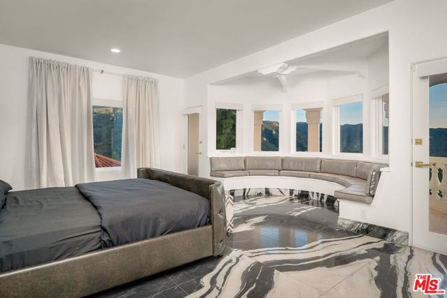 25665 Mulholland Highway, Calabasas, CA 91302