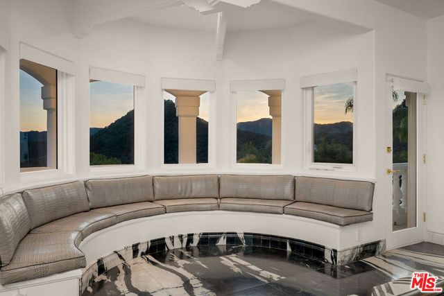 25665 Mulholland Highway, Calabasas, CA 91302