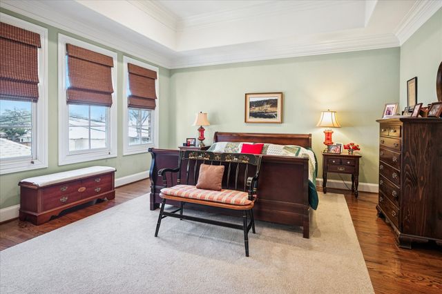 5932 Preston Gate Court, Dallas, TX 75230