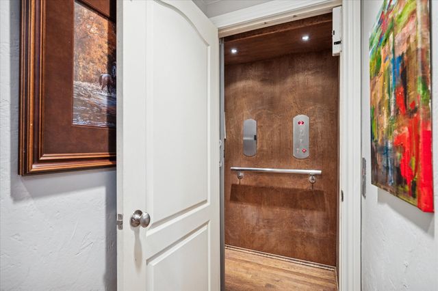 5932 Preston Gate Court, Dallas, TX 75230