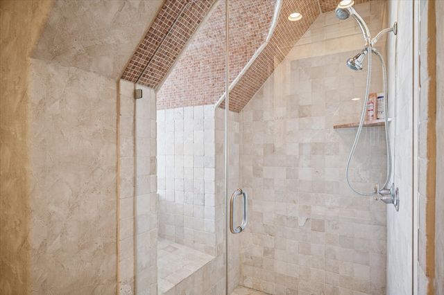 5932 Preston Gate Court, Dallas, TX 75230