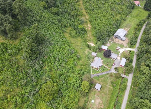1267 Lower Taulbee Fork Road, Vancleve, KY 41385