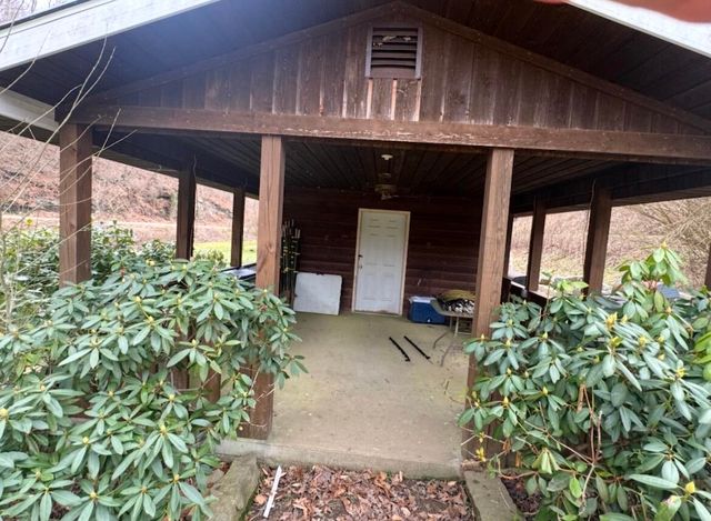 1267 Lower Taulbee Fork Road, Vancleve, KY 41385
