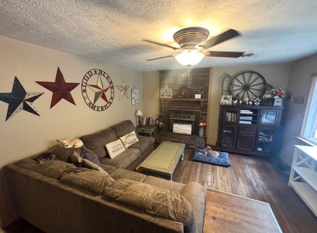 1267 Lower Taulbee Fork Road, Vancleve, KY 41385