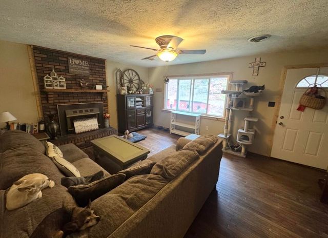 1267 Lower Taulbee Fork Road, Vancleve, KY 41385