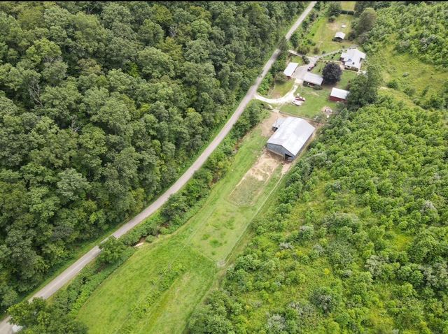 1267 Lower Taulbee Fork Road, Vancleve, KY 41385